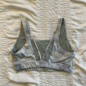 Athleta Elation Snow Dye Sports Bra